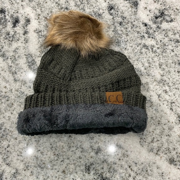 CC POM POM STYLE BEANIE! - Picture 3 of 3